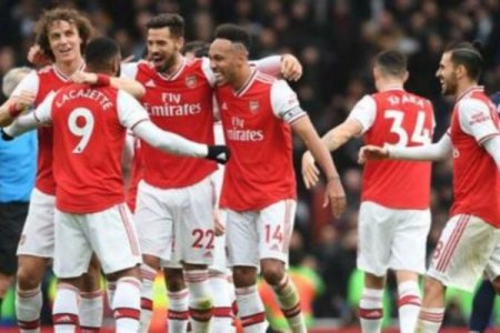 İngiltərə futbolunda DİRÇƏLİŞ: "Arsenal" məşqlərə başladı