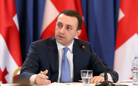 Qaribaşvili: “Ukrayna və Moldova namizəd statusunu həvəsləndirici hədiyyə kimi alıb”